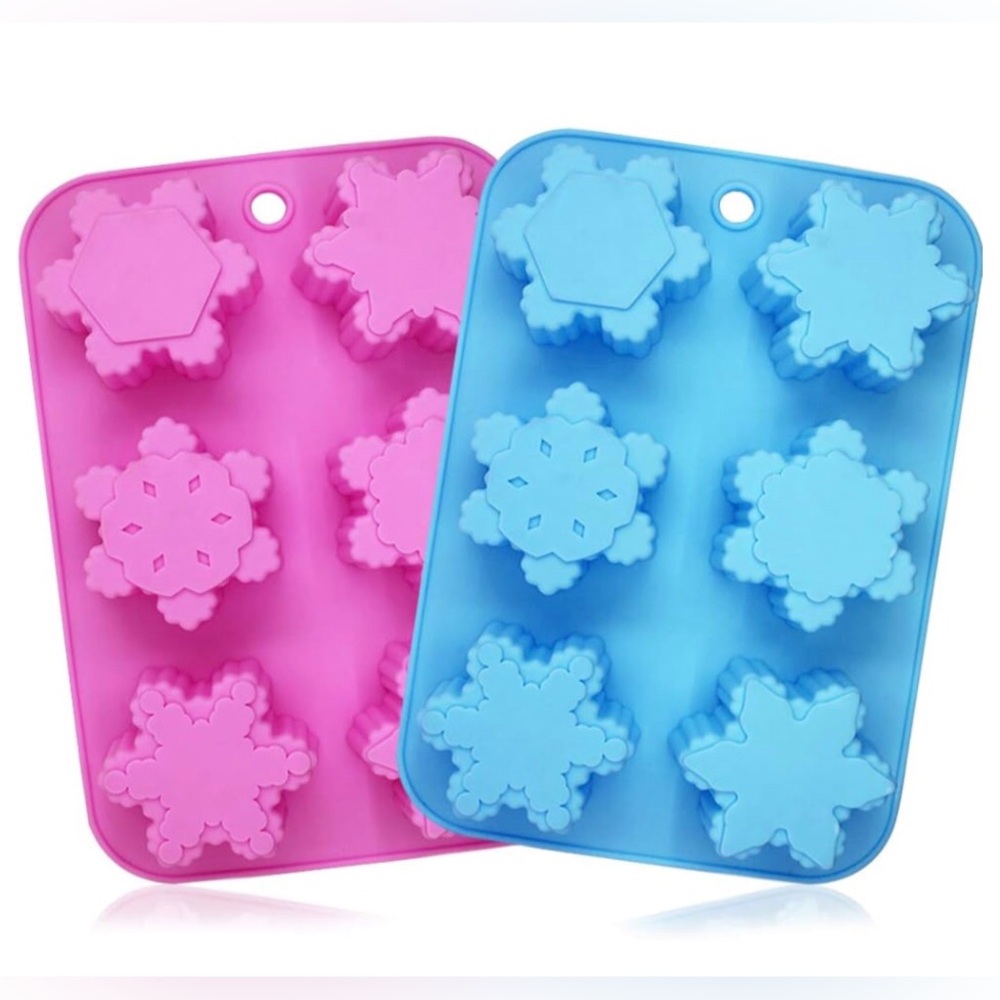 Multi use silicone snowflake molds - set of 2 NIB